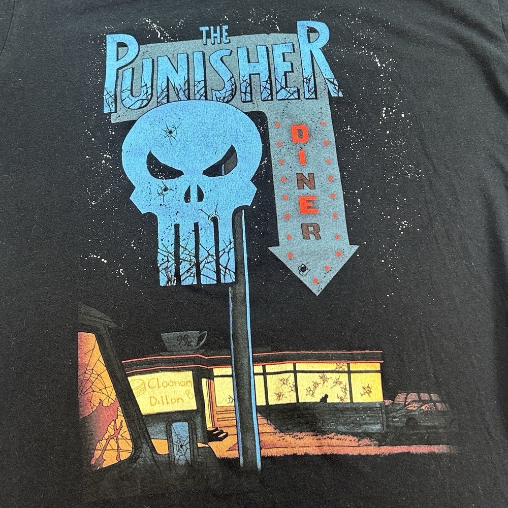 Marvel The Punisher Dinner T Shirt Men Medium 40X26 Black Skull Graphic Shirt